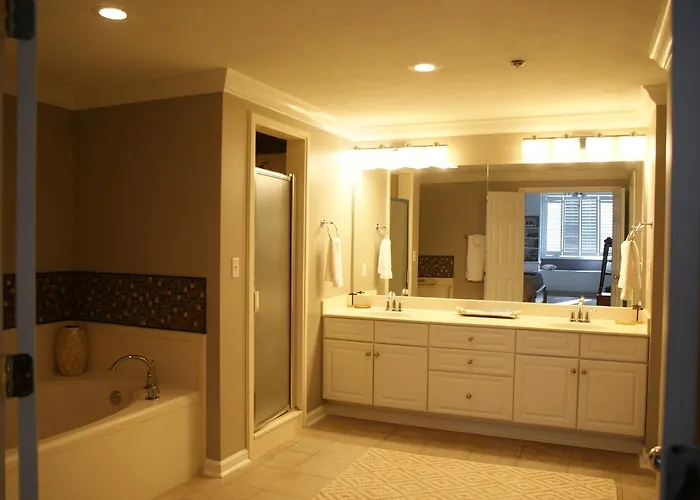 Beach Club Avalon #601 Apartment